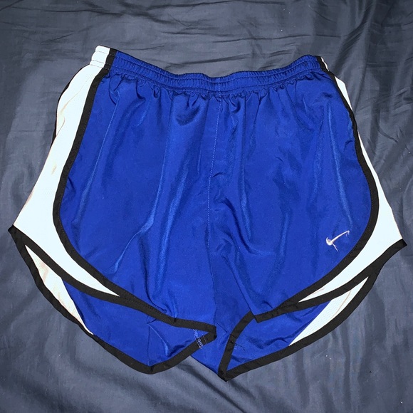 Blue nike shorts ( dry tempo )